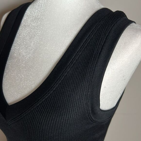 Aerie Offline Women's Ribbed Crop Top V Neck Sport Bra - Picture 4 of 8